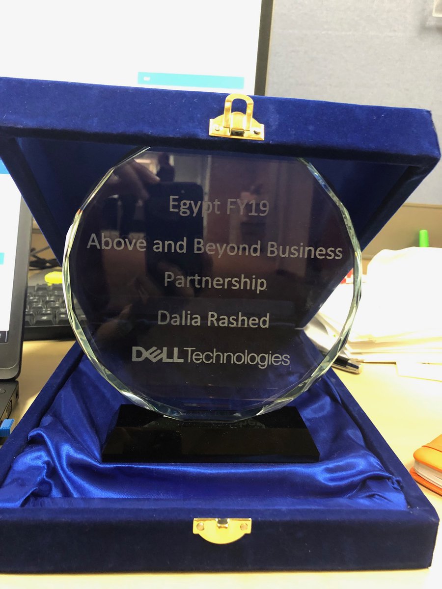 DaliarmR's tweet photo. #FRSCascade #Egypt
Always great to start the week with an award! Above and beyond Business Partnership #iwork4dell https://t.co/3nAiT7Nhiq