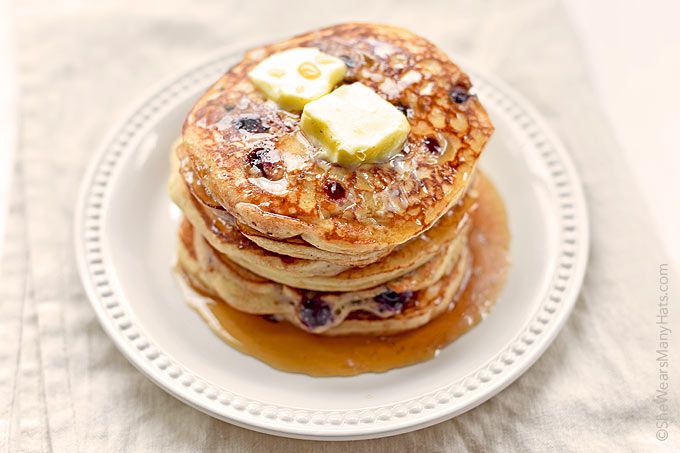 These delicious Yogurt Blueberry Pancakes will hit the spot for breakfast or brunch. Come on! Rise and shine and make some pancakes!
 bit.ly/2uddIYD