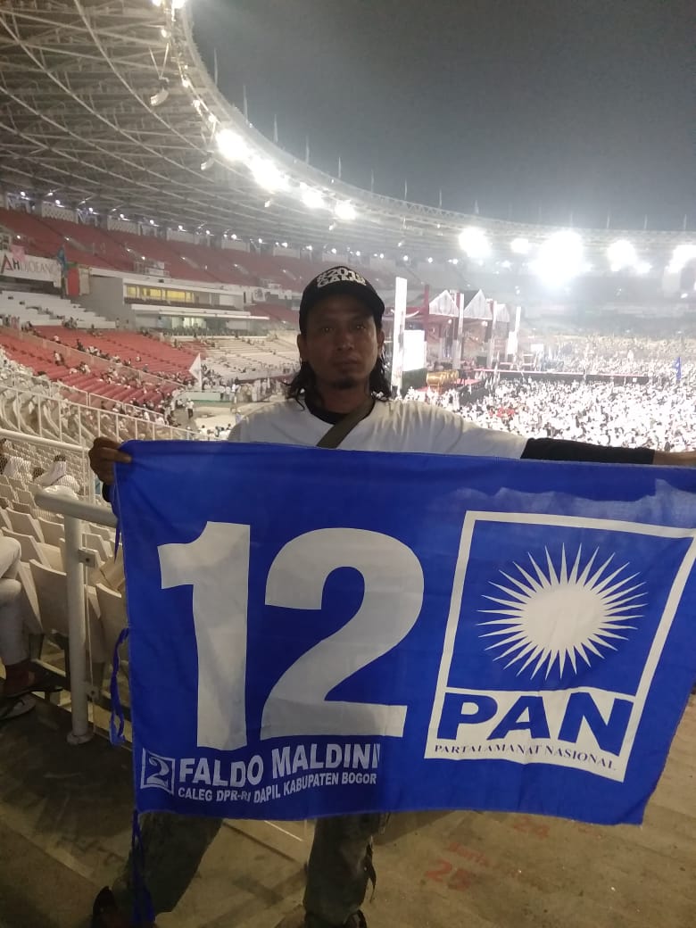 Info ada anak ilang nyari bapaknya... Bang Faldo Maldini kemana ya?? ada anaknya tuh yang nyariin. 🤣🤣🤣...

#CalegDPRRIKabBogor 
#NomorUrut2
#PartainyaPan
#FaldoMaldini
#CoblosFaldoMadini
#IndonesiaAdilMakmur
#teamFMBojongGede