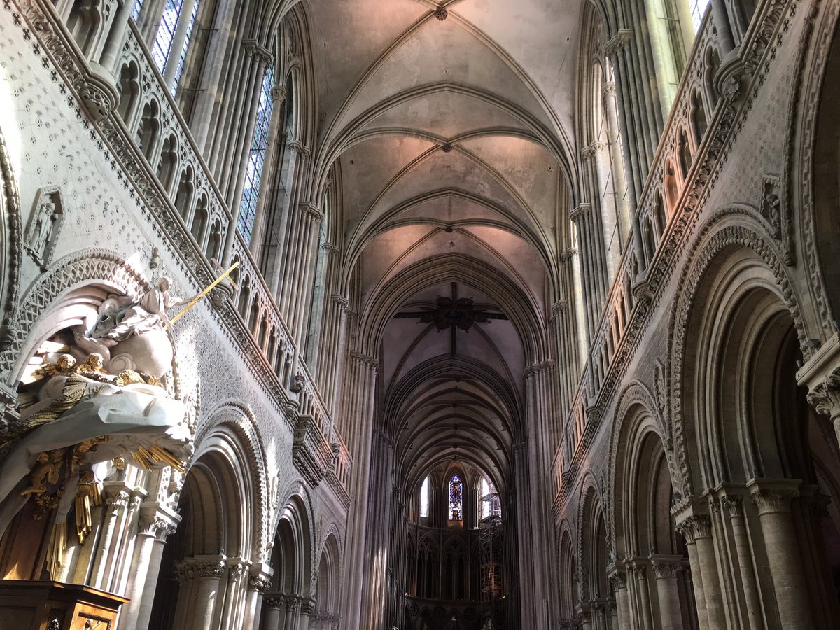 boothamemc's tweet photo. The beautiful gothic Bayeux Cathedral. #Normandylandings @BoothamHistory @BoothamSchool https://t.co/eUwdK22Dhd