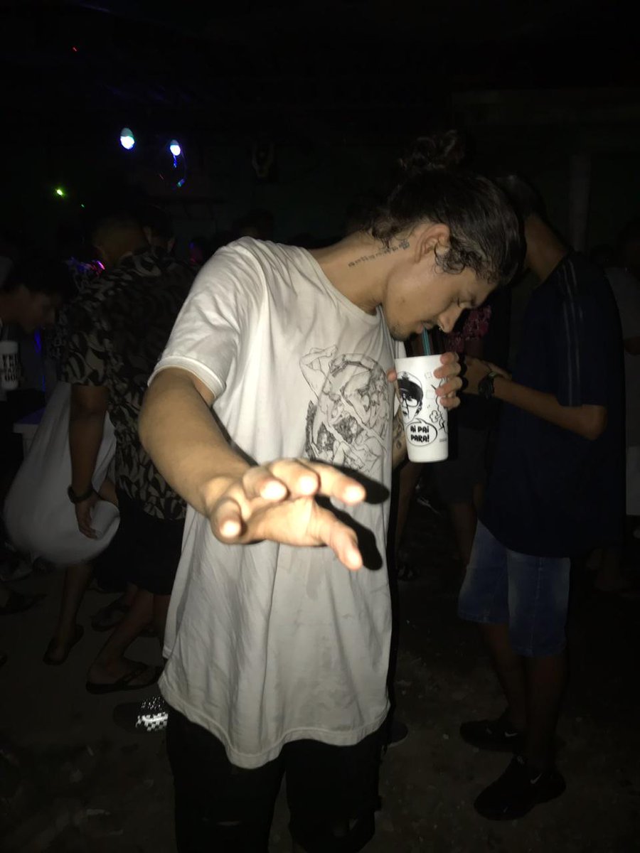 _brunnobarross's tweet photo. Perai..... Tá agora vai.... https://t.co/5T3S0jqJHL