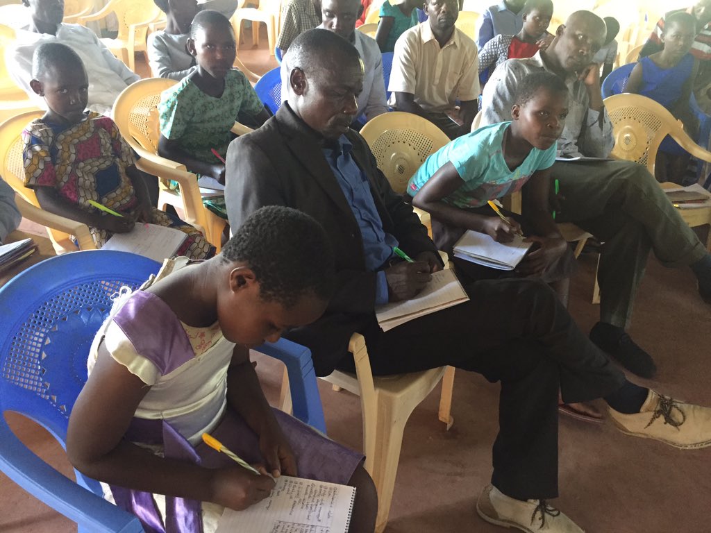 Zinduka_eV's tweet photo. Why do our daughters drop out of school and how can we help them? Our father daughter session with @EliasMuindi is going on #HeForShe #EndFGM #EducationAgainstMutilation https://t.co/vPhDsFZAr6