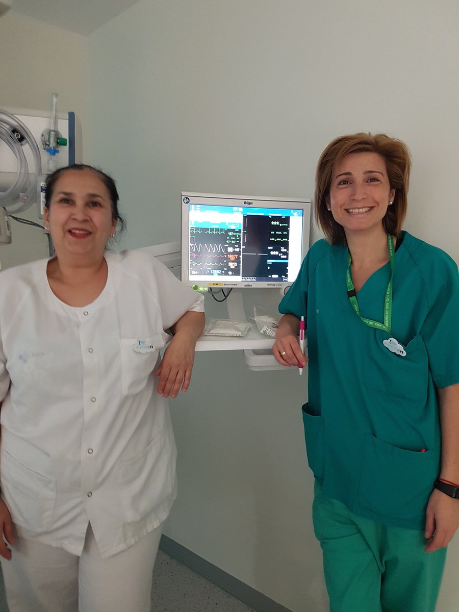 sueno_on's tweet photo. Montse y Carmen @790Ro, #TCAES del #HCUValladolid nos cuentan que factores alteran el SueñO de las PERSONAS hospitalizadas:
✔Que la cama no sea cómoda
✅La temperatura inadecuada de la habitación
✔El dolor
✅La fatiga o la preocupación.

#cuidadordelSueñO 🤔¿apuntas ALGUNO MÁS? https://t.co/wq88f0ioh7