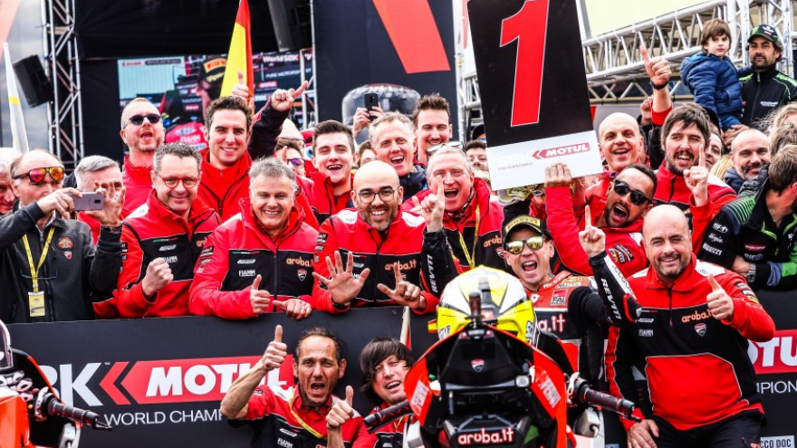 NowMoto's tweet photo. AragonWSBK: Bautista completes a third clean sweep in WorldSBK https://t.co/F8DZDG08E1 https://t.co/cNw0Al3YOg