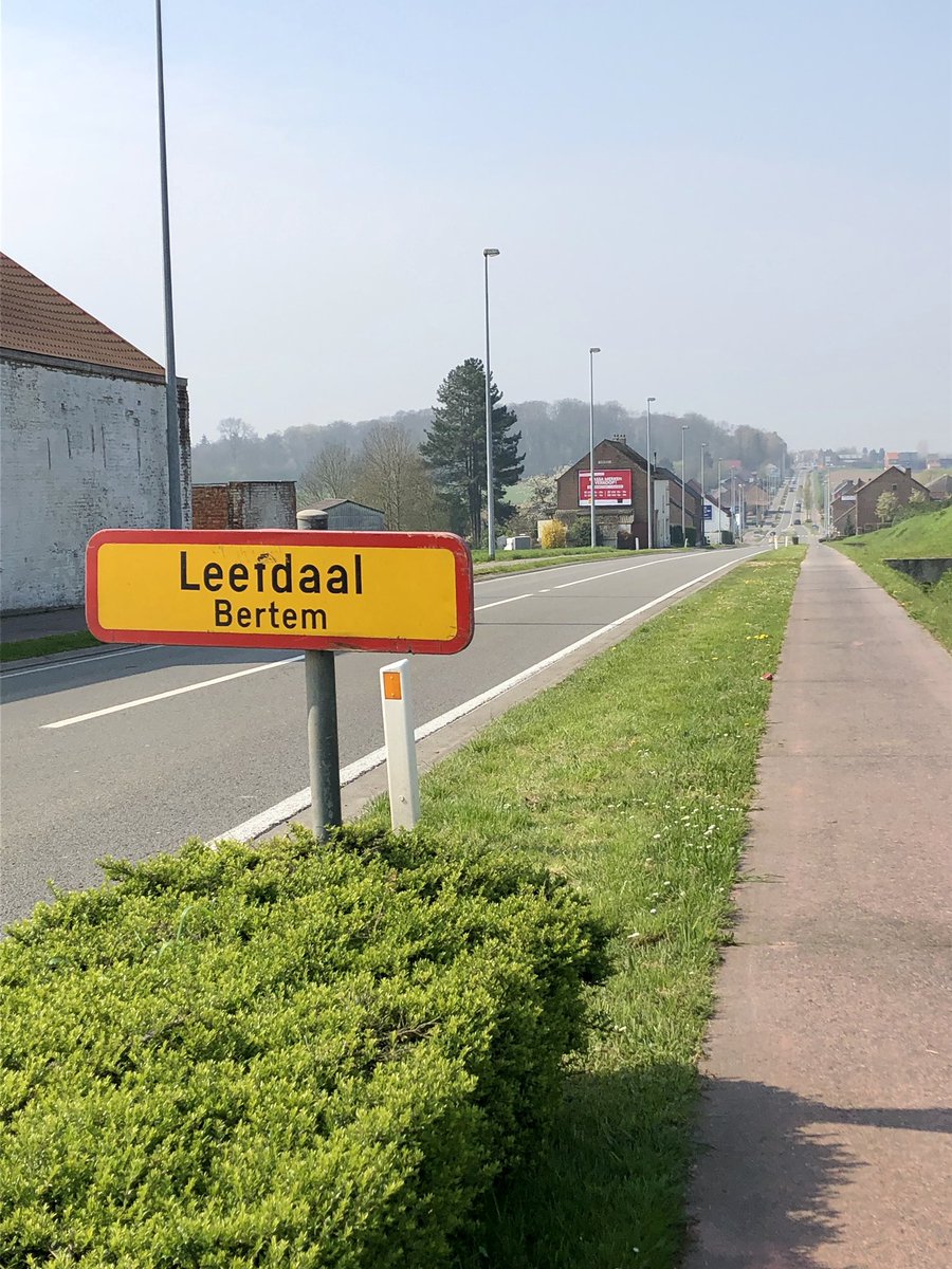 siobhanmckelvey's tweet image. Enjoyed a beautiful ☀️morning cycling 🚴‍♀️ on #asphalt #roads and #cyclepaths recently maintained and perfect 👌 for good safe cycling! 😁@asphalteu @eurobitume @ERFbrussels @eapa_org