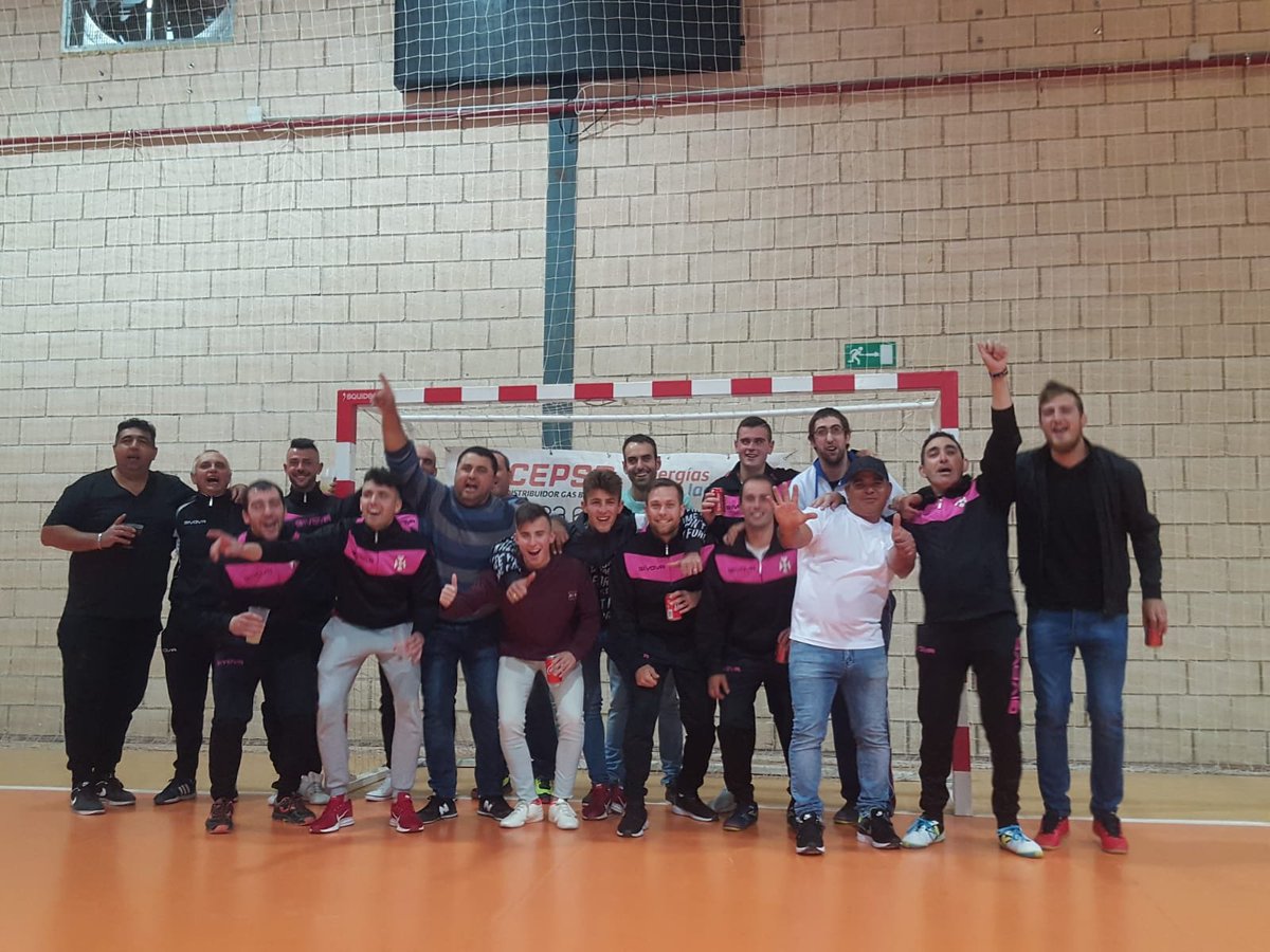 ClubVillatorres's tweet photo. Hoy última jornada de Liga, ya es de forma oficial .
El CD VILLATORRES FÚTBOL SALA se proclama campeón de Liga y asciende matemáticamente .  
Un club de nueva creación que cumple con el objetivo marcado . https://t.co/MealSnjJby