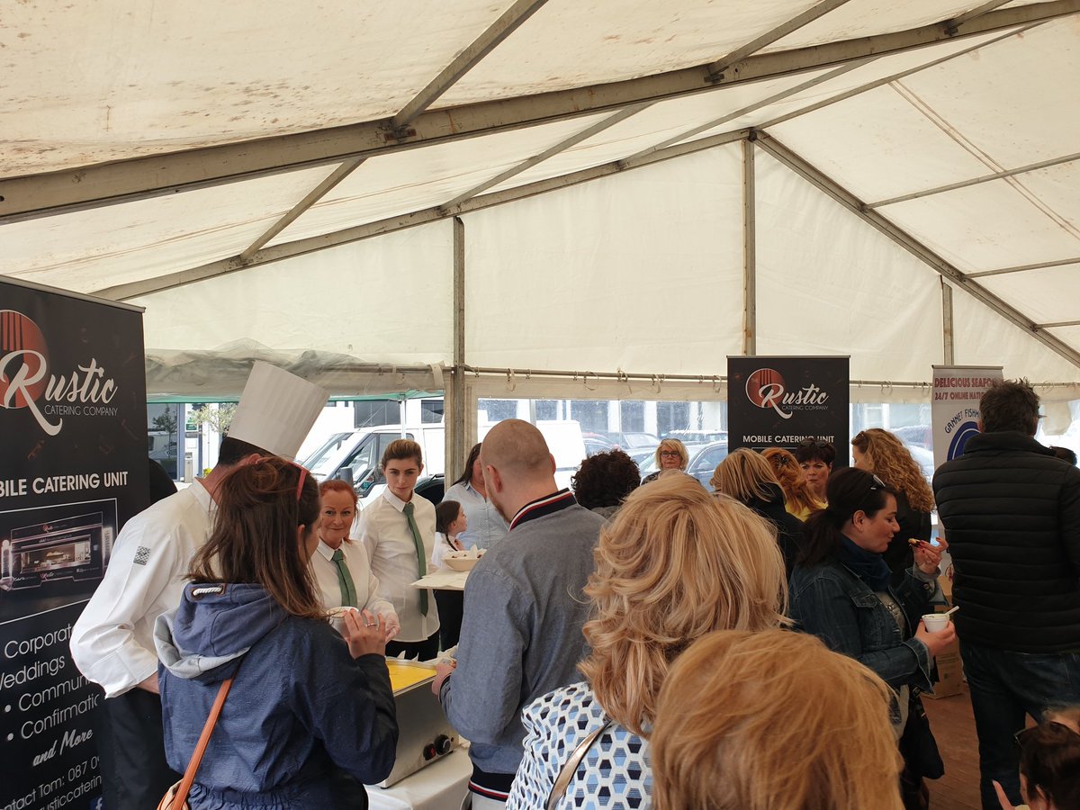 LimerickFoodGrp's tweet photo. Just tried our #LimerickChowderChamp Thomas Sparlings entry ππ we are on to a winner folks π #bialuimnΓ @rusticdining @Goodfoodcircle #Allirelandchowder https://t.co/zigNV0rq8b