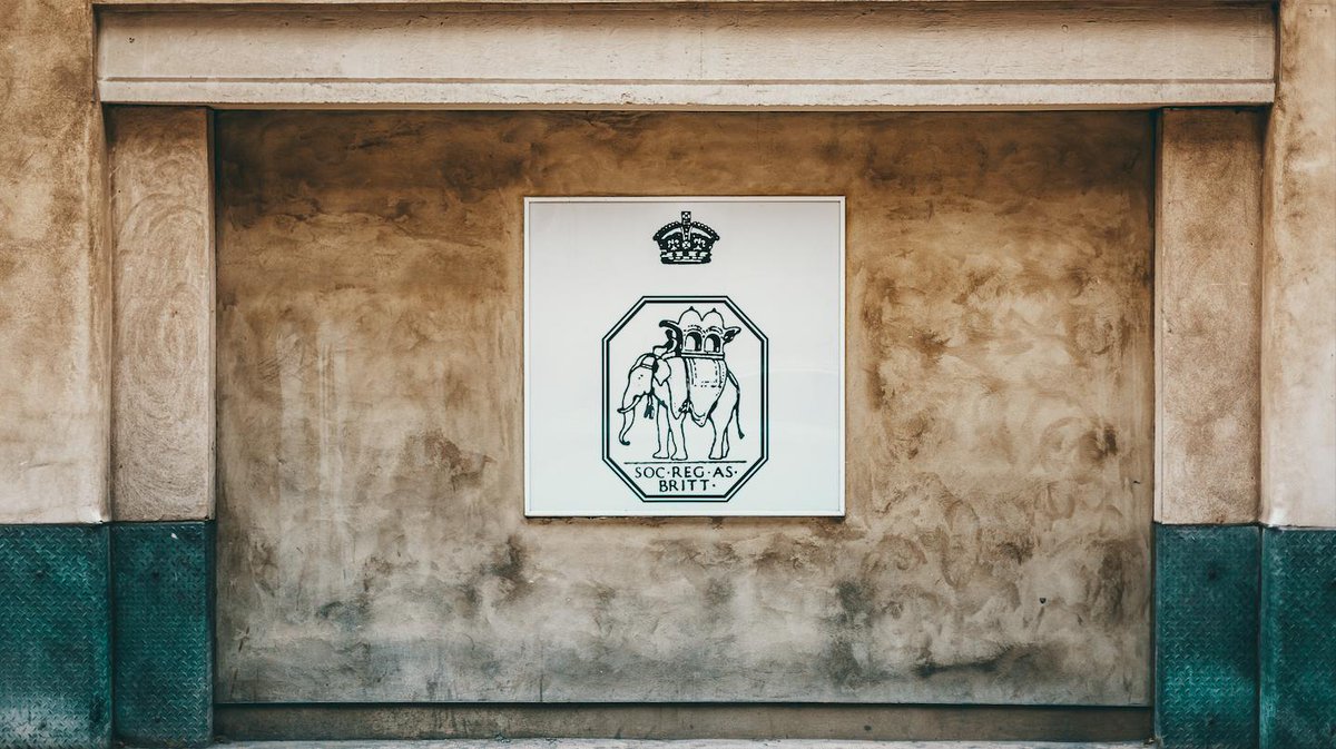 EustonTown's tweet photo. Tucked away in a beautiful part of #StephensonWay, the #RoyalAsiaticSociety is expecting you to join its numerous events and talks, planned throughout #April! Head to their website to discover more about their history and activity… #asianaffairs #eustontown https://t.co/Vu9Z77otHF