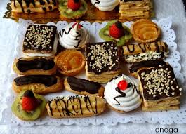BakeryVeggie's tweet photo. No sabes que detalle llevar a una fiesta??  En #VeggieBakery tenemos cajitas de surtido por 17€ que podrás llenar con 15 pastelitos que tu quieras¡¡ https://t.co/YMSpr1uEvd