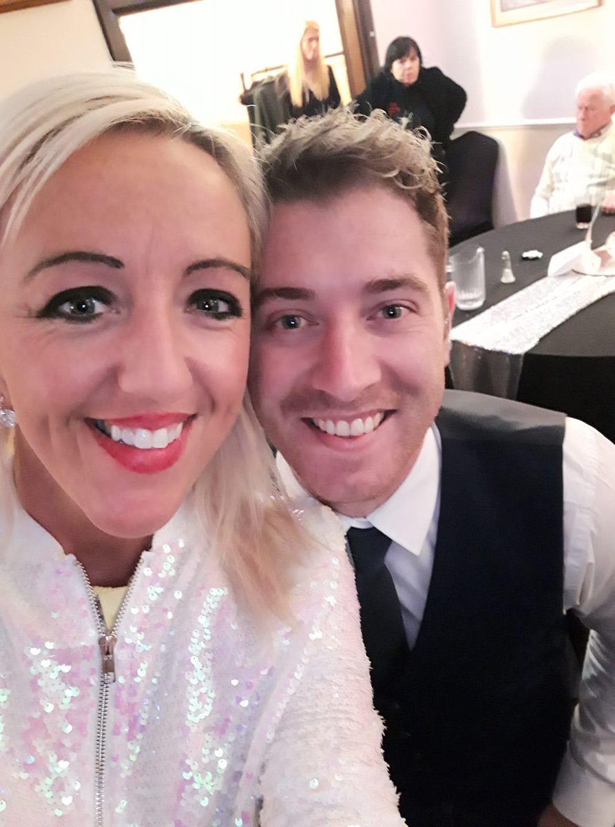 thekirwansfanc1's tweet photo. Barry Kirwan and Sabrina Fallon in the Carrbridge Hotel, Scotland 💙🎶 #BarryKirwan #CarrbridgeHotel #Scotland #SabrinaFallon https://t.co/yRtOnzJZIN