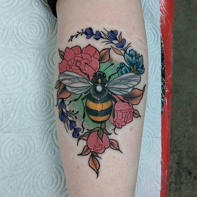 How To Make  46 BEST BEE TATTOOS FOR LADIES The bee  Facebook