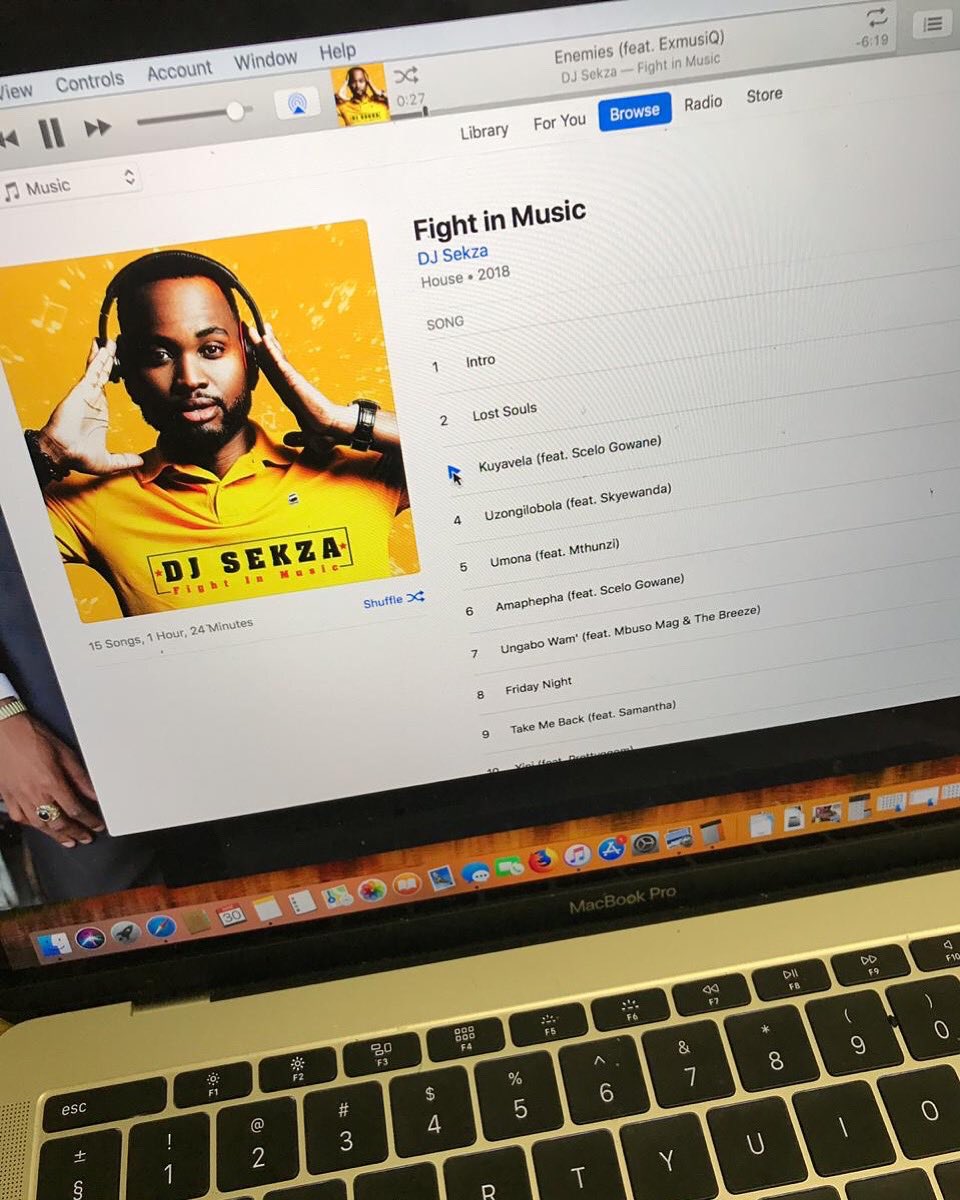 SekzaSA's tweet photo. @SekzaSA Album out on all Digital Platforms please support your Boy @smg_production @GalloRecordsSA @smgprod1
#YelloTeam
#djsekza🇿🇦 #localmusic #dancemusic #smgproductionsfamily #housemusic #getyourcopy #newmusic #gallomusic #yellowcd #outinstores #musicstores #digitaplatforms https://t.co/tWGAvdL8iV