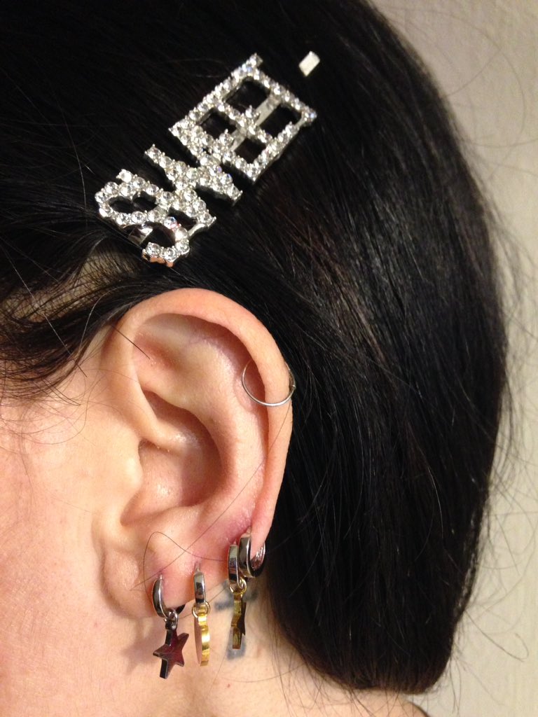sistersgv's tweet photo. #accessorimoda https://t.co/oYXVn67qjf