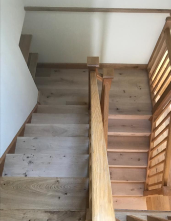 HertfordFloor's tweet photo. We were back in Walkern last month,fitting this gorgeous @QuickStepFloors (stairs clad) Impressive Engineered Oak.Impressive by name,Impressive by nature. #quickstep #staircladding #hertfordflooring #woodforstairs #middletohighendwoodenflooring #walkernhomes #homeimprovements https://t.co/3uQJtV3FXy