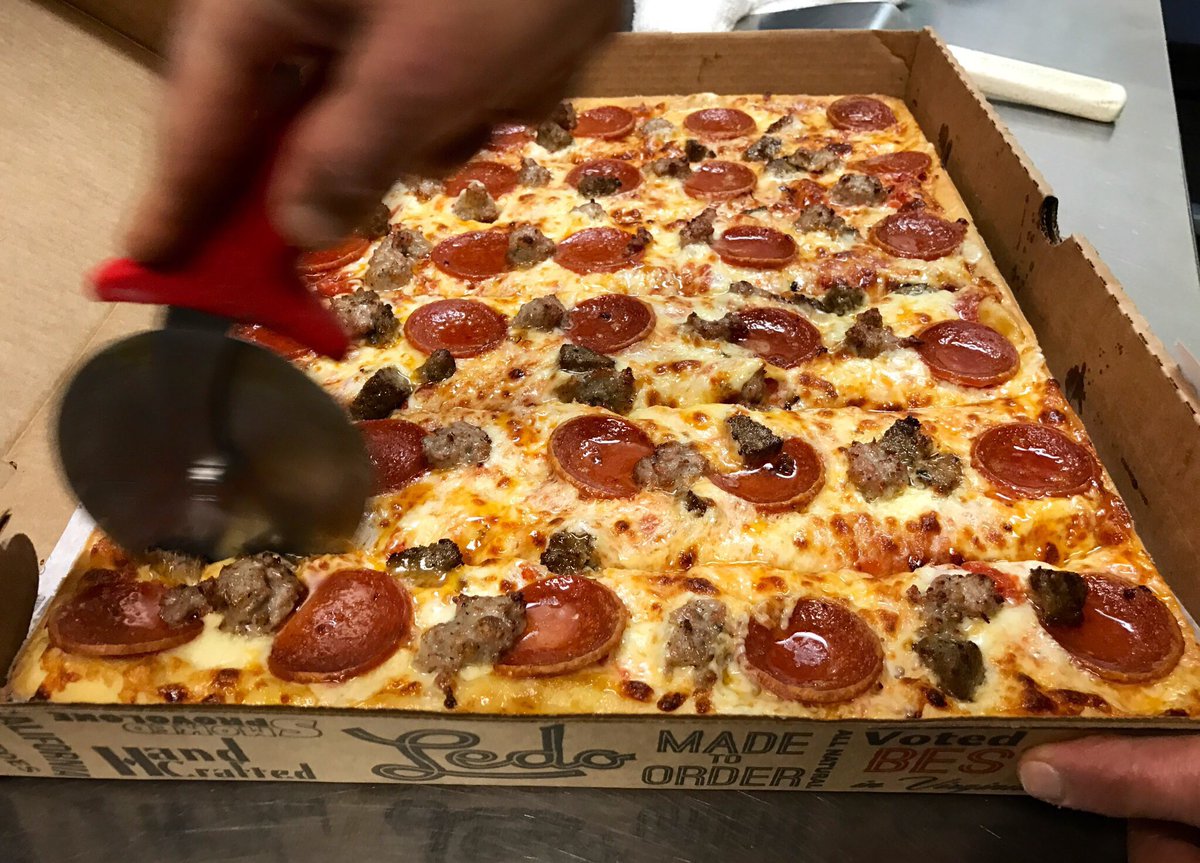 LedoPizza's tweet photo. 🤼‍♂️🤼‍♀️ MANIA GIVEAWAY 🤼‍♀️🤼‍♂️
WE ARE GIVING AWAY (2) $25 #LEDOPIZZA GIFT CARD! 
RETWEET AND FOLLOW TO BE ENTERED TO WIN! 
Two winners picked randomly at 10pm on 4/7/19!

Layeth the Smackdown on your Wrestling viewing parties by choosing Ledo Pizza today! https://t.co/fWJM57viQ0