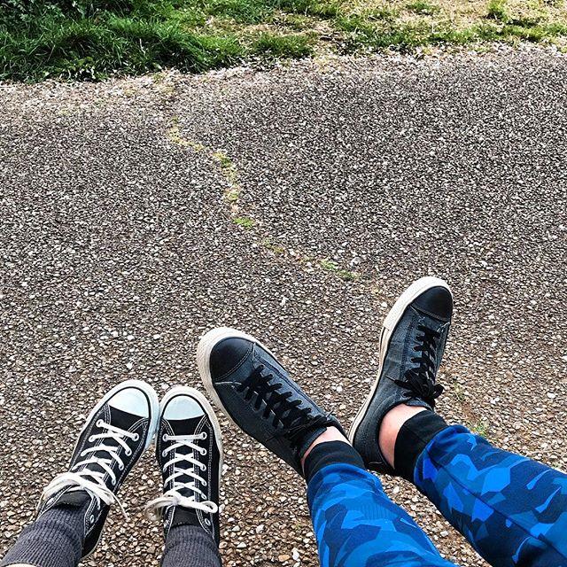 Aya_oak's tweet photo. 日曜出勤のあと♡
#お散歩 #平和 #ありがとう😊😊 #派手柄 #怪しいおじさんではありません https://t.co/Ewy8NktZ9Z https://t.co/Xwd8pkrnRN