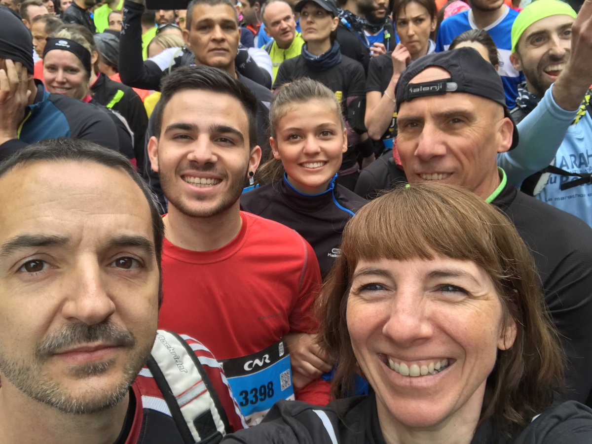 AlferezSteph's tweet photo. Les 14km du Lyon Urban Trail. Une belle expérience en famille du départ à l’arrivée 👍 #LUT2019 https://t.co/1t0xpjqT4D