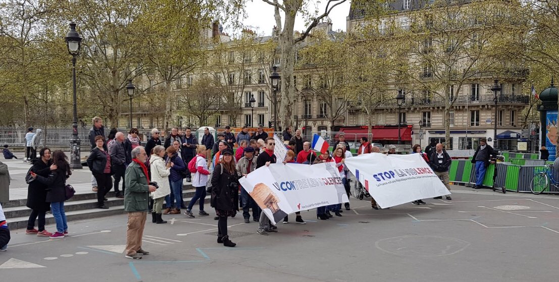 PaSiDupes: Flop de la manif des 'foulards rouges', ce dimanche