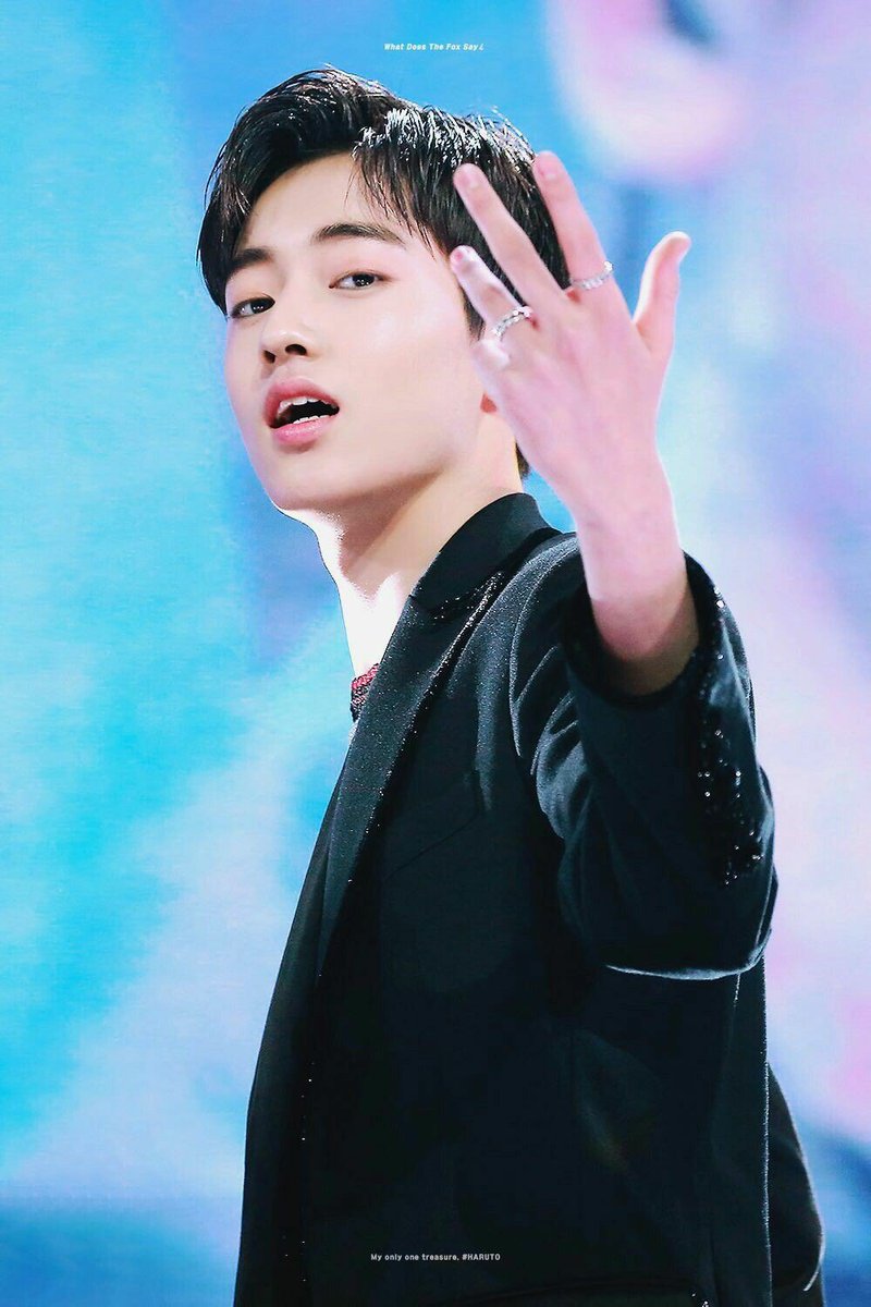 chokilabhutia's tweet photo. #WeWillProtectHaruto #ProtectHaruto #ProtectHarutoAtAllCost #TreasureBox #treasure13 HARUTO haters gonna hate hate hate hate fakers gonna fake fake fake fake! Don't you worry we treasure makers are always there for you aishiteru 💜 @YG_TreasureBox @ygent_official https://t.co/jfhYNux2g7