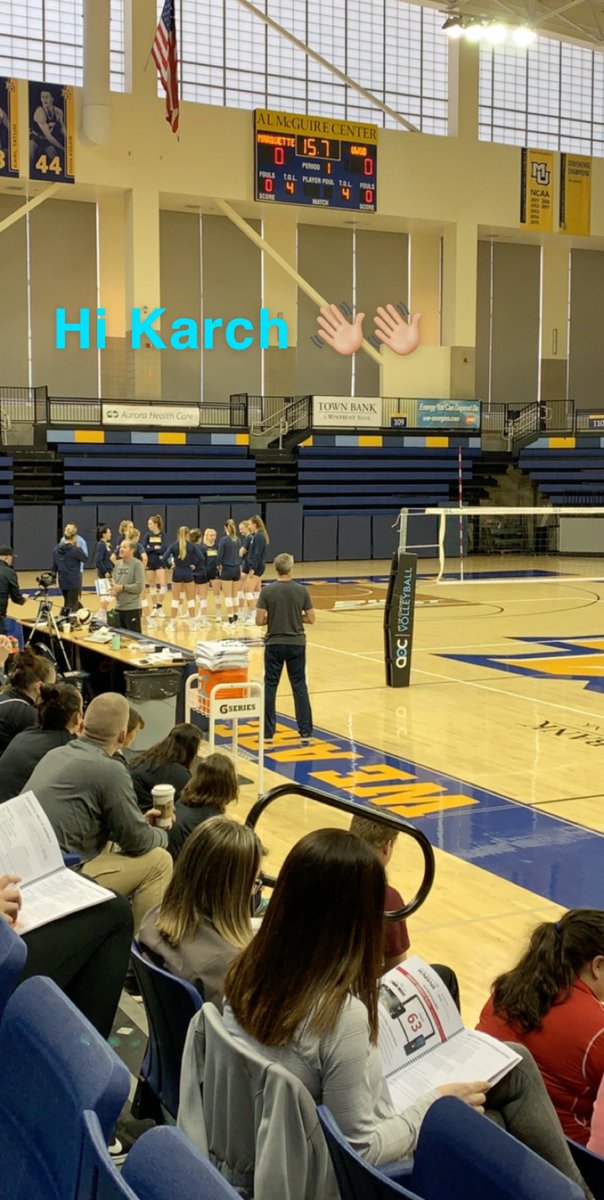 GlabowiczK's tweet image. anyone else at the @ArtofCoachingVB clinic in Milwaukee?? #ConstantLearning