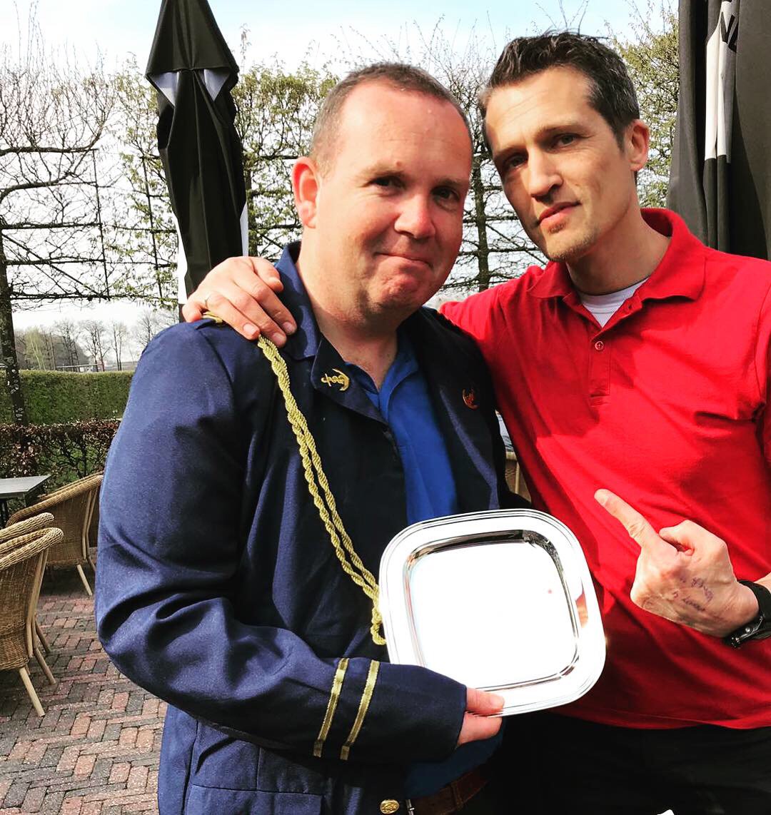 GolfGalore's tweet photo. De GolfGalore Classics 2019 - The Submarines Edition heeft ‘n terechte winnaar: @kinguav legde beslag op de schaal en de Blue Jacket. Hij mag zich nu de GolfGalore Uboot Kapitän noemen #golfgaloreclassics #golfgaloreclassics2019 #golf #fore #submarines #duikboot #uboot https://t.co/C7MaGqrRsT