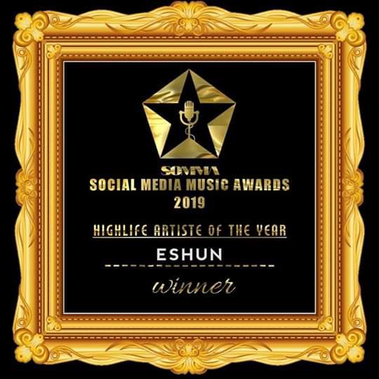 QueeneShun's tweet photo. We won Best Highlife Artiste,Female Act and Female Vocalist Of the Year at the Social Media Awards 2019! Small Beginnings! Thanks to all you took time to vote for me. @somma_19 https://t.co/HLAtz8pQ6c