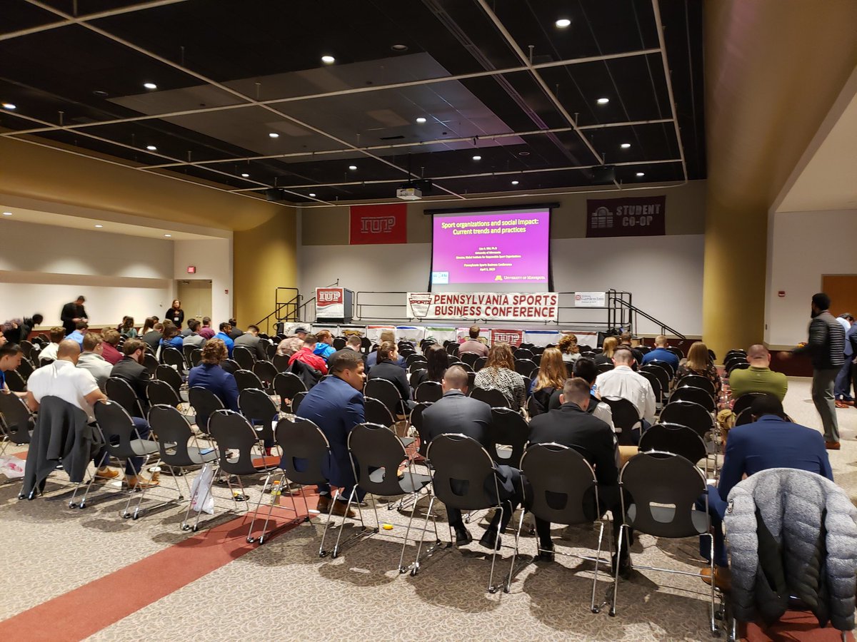 UASMCEC's tweet photo. Some of our club members enjoyed a fantastic event this past week at the @pa_sbc. These are the types of events YOU could be a part of by getting involved! #Networking #FutureProfessionals #IUP #SMCEC #WhoKnowsYou? https://t.co/dVveyv49NY