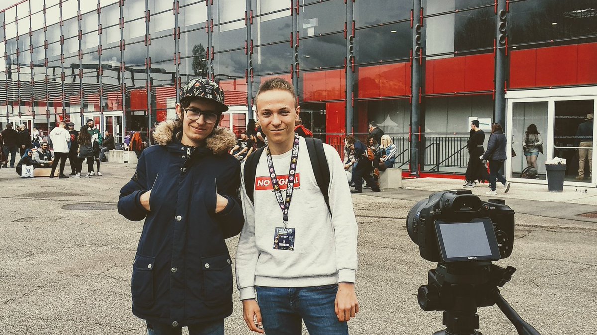 Les PokéYoutubers sont de sortie au @HeroFestival13 n'hésitez pas à leur faire un petit coucou ! Quand à nous on revient avec leurs PokéSecrets (merci à <a href="/LaClemstim/">La Clemstim</a> )