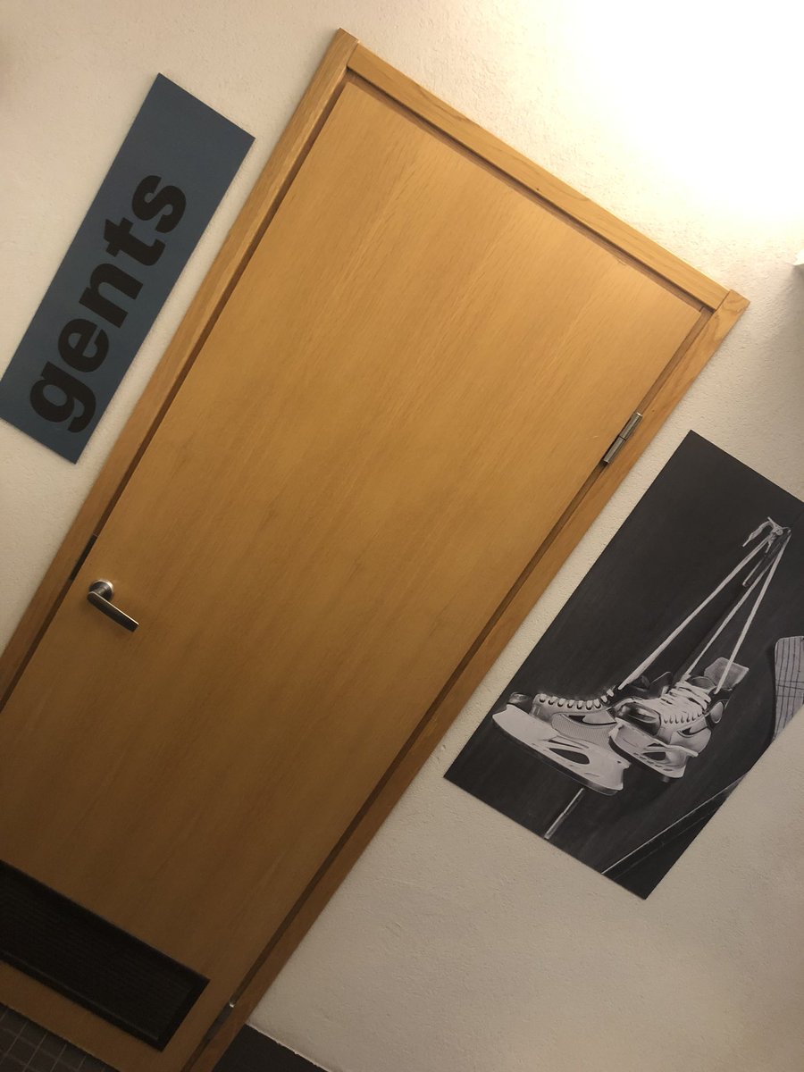 NikolasShitov's tweet photo. #iihfwwc2019 I wonder when some player switch those pics)) #womenshockey #iihf #soskos #tapiola https://t.co/2CCaExCW1p