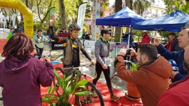 ANLH_JOMunilla's tweet photo. 🥇 HOLE 2019 | RONDA. Un homenaje titánico a la Legión https://t.co/TgL0RRzFki (vía @opiniondemalaga). La prueba celebrada en Ronda es la primera del XXI Circuito Provincial de BTT Diputación de Málaga en la modalidad de Maratón #LaLegión #Ronda #Hole #Hole2019 https://t.co/9FM4IIQ3G5