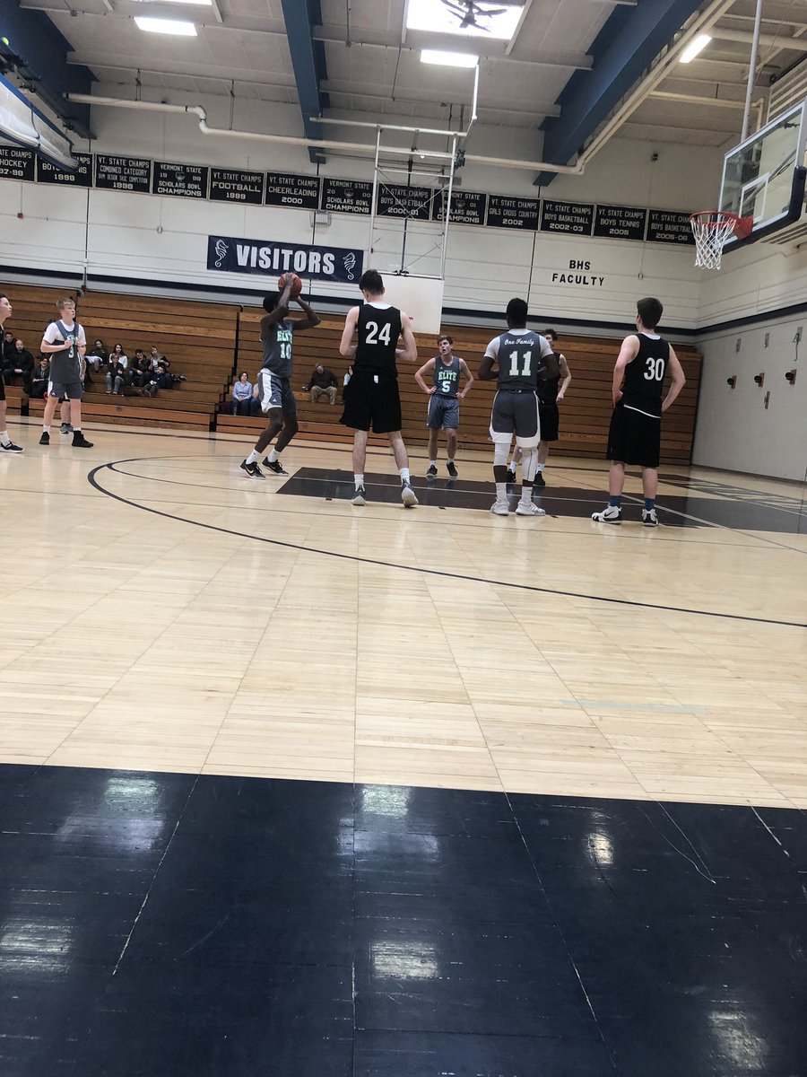 EHS_HoopsVT's tweet photo. Puttin in work on a Sunday #jnets https://t.co/wSv4AL6ueH