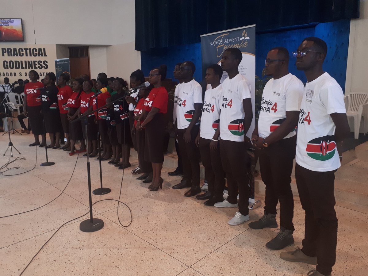 TheObaigwa's tweet photo. The host @AdventEnsemble on stage as they grace this great occasion
#simamanaturkana https://t.co/gGlRa7G3De
