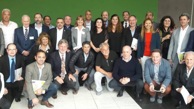 InfoMdpya's tweet photo. Defensores del Pueblo se reunieron en Carlos Paz
#Plenario #ADPRA @ContactoAdpra-@DefensorMGP @fernandorizzi1
@defensoriaPBA @defensoriaAMMdq
https://t.co/zR1NSAQEcO https://t.co/rYIQ02NcNP