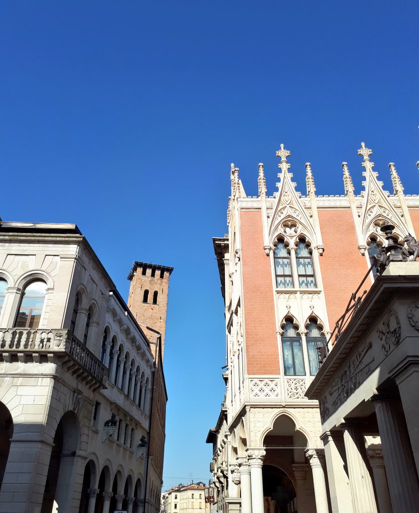 MicheleDelGatto's tweet photo. 📸 #Padova, quella che #Shakespeare definì "culla delle arti" 🎨 Una città davvero suggestiva, ricca di posti e tradizioni da scoprire 😍 Vi consiglio di visitarla: non ve ne pentirete ✌🏼 @comunepadova 🔝 https://t.co/XIjfl4dBEj