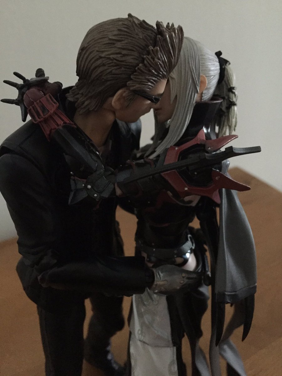 mikia87's tweet photo. Finally, I have all the bros and their girls! 😁 Poor Gladio, he’s alone. I want Sania’s figure to be with him! Now I need to buy Nyx! AND I NEEEEED ARDYN’S FIGURE!!! ❤️ Please Square! 🙏
#ignis #aranea #noctis #lunafreya #prompto #cindy #gladio #highspecs #lunoct #promdy #ffxv https://t.co/h318c651nW
