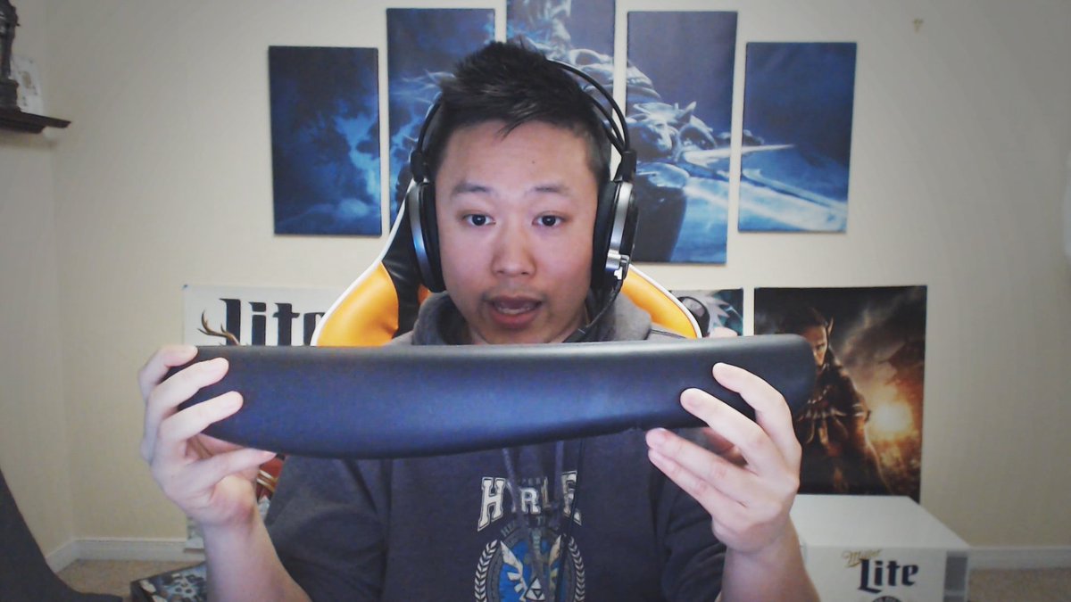 😩 Sore wrists from gaming all weekend?

💯 No problem! Our ErgoSoft Wrist Rest for Gaming Keyboards will elevate your wrists with comfortable, squishy gel padding. Officially approved by the pros @ChuckDewland <a href="/Methodsco/">Scott McMillan</a> @xaryu <a href="/Snutztv/">Snutz</a> at @Methodgg.

🔗 bit.ly/KensingtonGamer