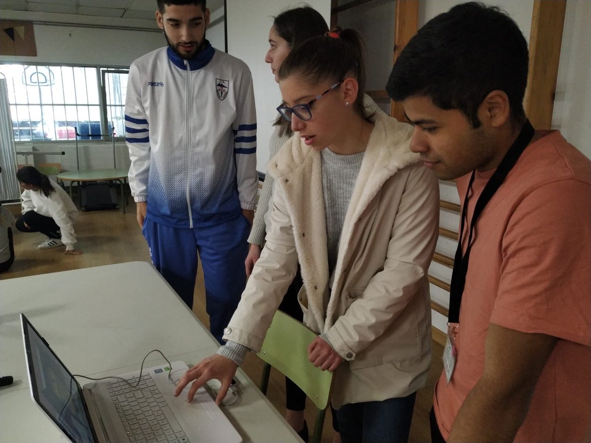 vcnef_2019's tweet photo. Más fotos de hoy en el taller de @javimerino9 
Ha sido un placer tenerte con nosotros, muchas gracias!! 
#VCNEF2019 https://t.co/pR9pdAgsdc