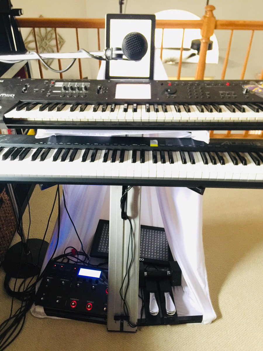streetcornerrnb's tweet photo. Slightly new setup. #music #coverband #pianotribute #pianopractice #pianoplayer #pianocover #musicianlife #instamusic #musicismylife #keysforhire #keyboardsforhire #solomusician #chicagomusician #ChicagoBandScene  #AlesisQ88 #KorgM50 #Focusrite2i2 #tcelectronics #voicelive2pro https://t.co/lB9mZSOiCf