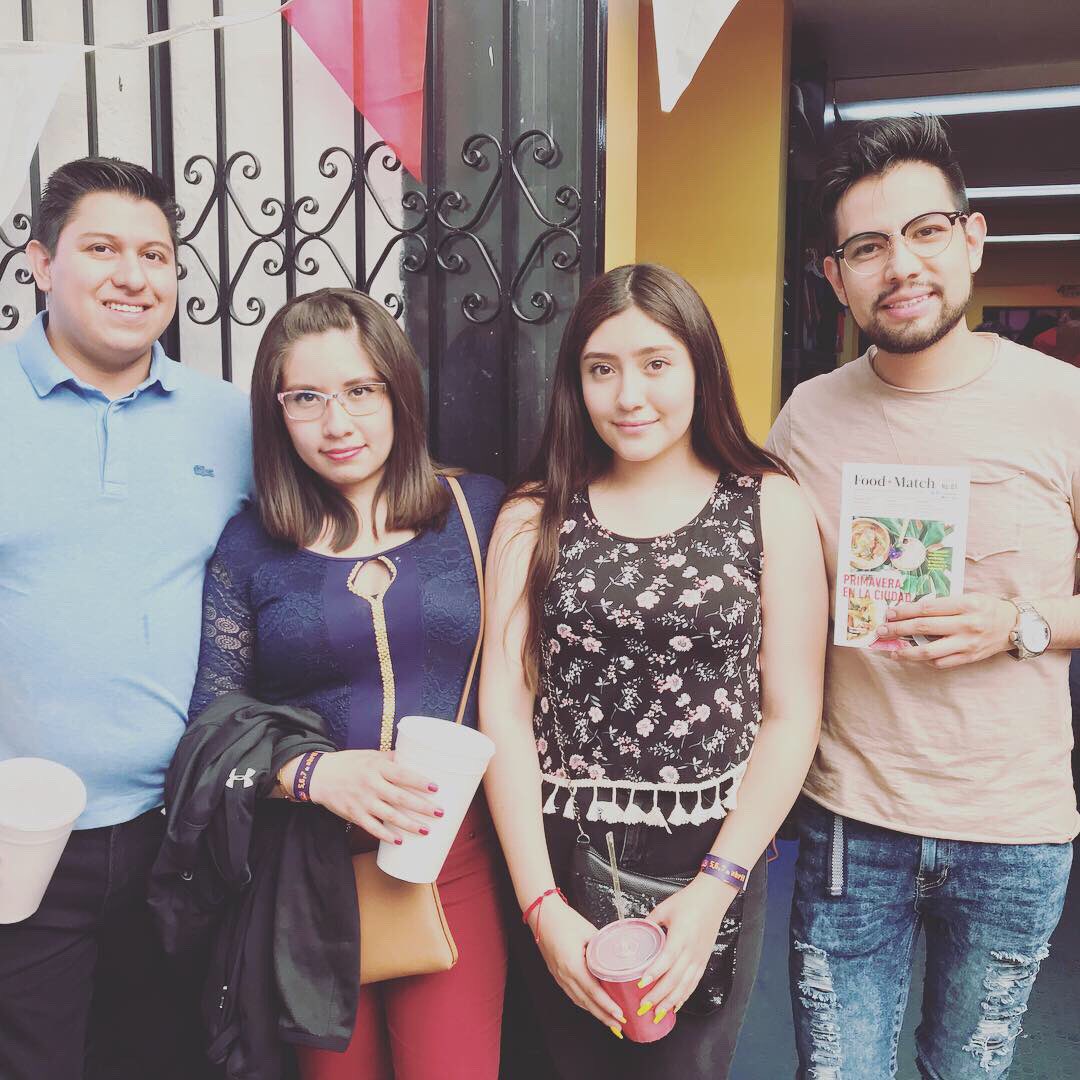 ¡Todos ya tienen la nueva edición de #foodmatch y les encanta! Encuéntrala ahora en el #funkofest de <a href="/ftstation/">فتنس ستيشن</a>  #magazine #foodmagazine #foodtrucks #food