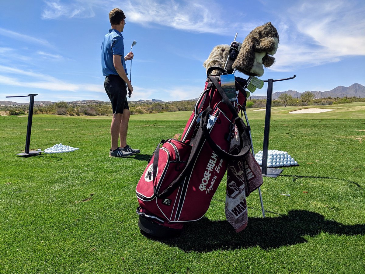 CoachJonLester's tweet photo. A short practice session this morning prior to our round. #goROSE #Phoenix2019 @rhitsports https://t.co/Bt5dIg2VcW