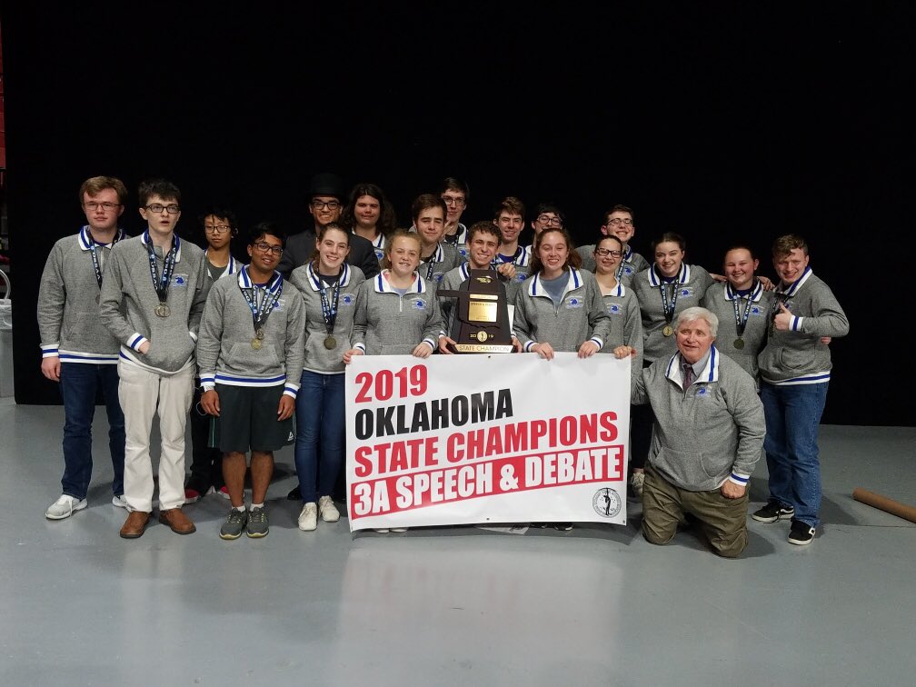 JerryBates13's tweet photo. Wow! Two State Championships! Speech and Debate 3-peat and 6/7 Academic Bowl way to go Ravens! https://t.co/i5ETzBnQ6g