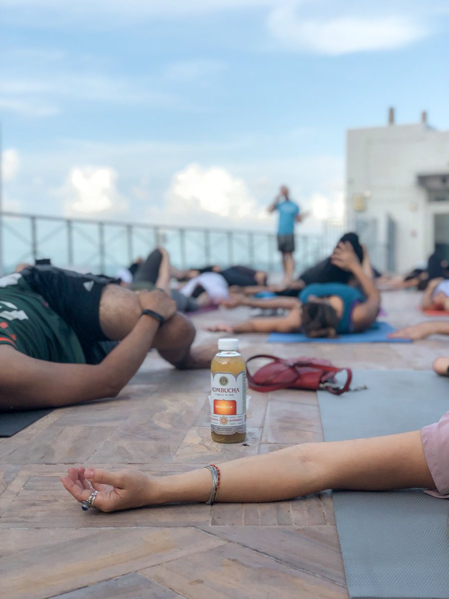 EdenRocMia's tweet photo. Thank you @adrianmolina from #WarriorFlow for guiding us into a relaxing meditation and sound bowl healing to help us find our flow.
We’d also like to thank @GTsKombucha Kombucha for hydrating us! Head over to our IG story to see more from our chill evening.
#HowDoYouBeCo https://t.co/LTtamLPes0