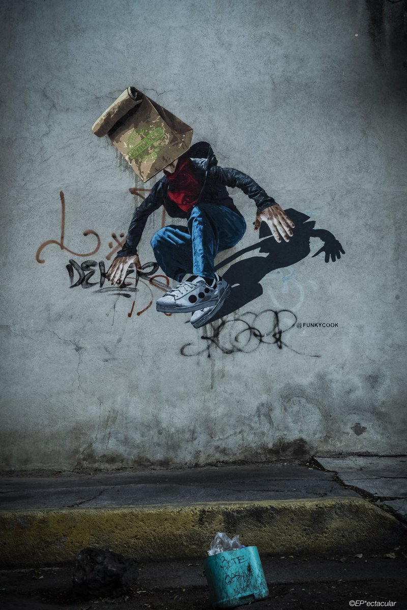 _epectacular's tweet photo. “@funkycook in Santa Ursula (Urban Art in Mexico City 3/4)” #urban #urbanart #urbanphotography #streetart #street #streetstyle #streetphotography #graffiti #graffiti #graffitiart #grafittiart #cdmx #mexico #travel #travelphotography #travelgram #glutenfree #gluten #tbt #portrait https://t.co/qgongfEBWR