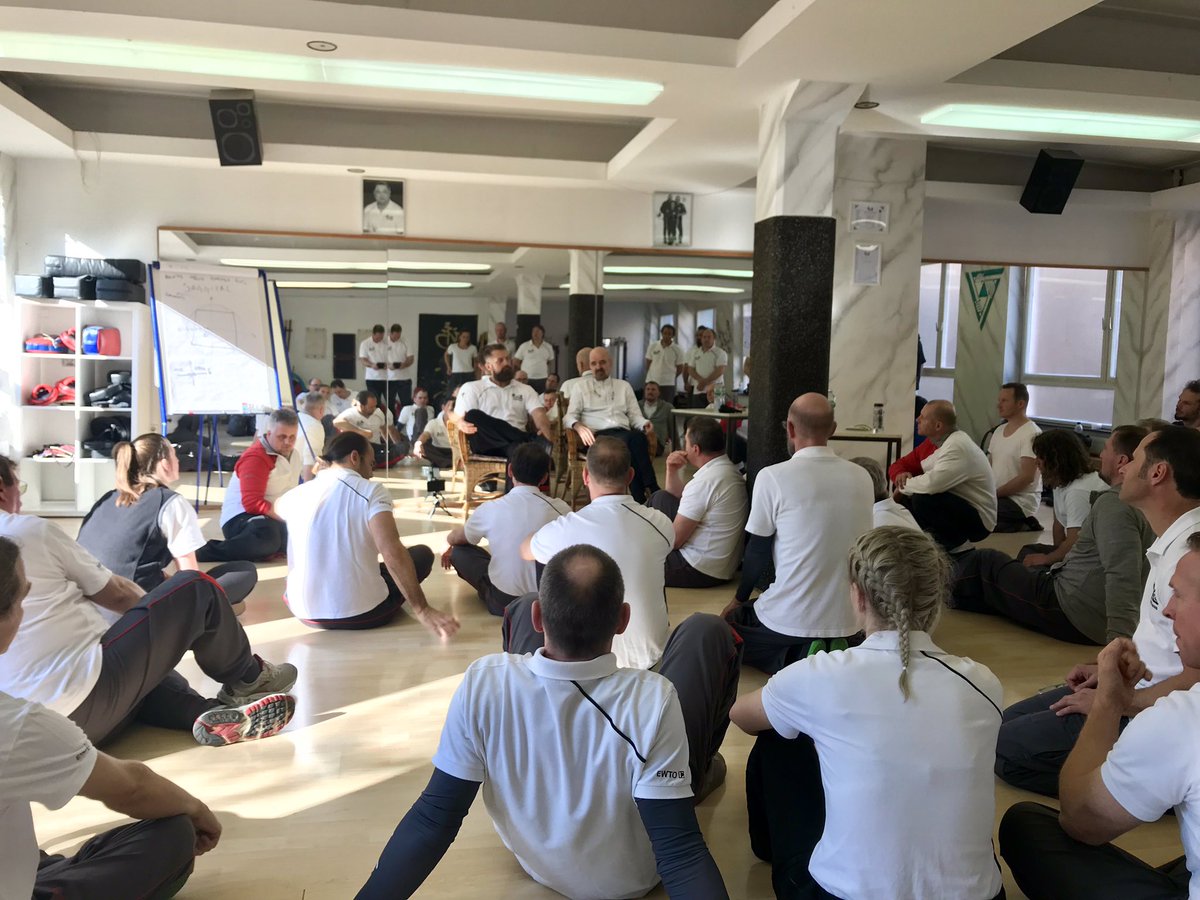 iamsifualex's tweet photo. „Drill is not the Skill...little by little“
Amazing Zhong Xin Dao-Seminar Weekend in Kiel w/ @ashehiggs from the USA. #ZhongXinDao #SamChinWay #EWTO #MartialArts https://t.co/Y8X6rL87TC
