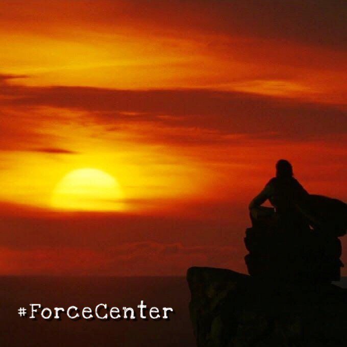 ForceCenterPod's tweet image. "No one is ever really gone." @KenNapzok takes a look at the inspiration and comfort found in #StarWars on the brand new #SpotlightStarWars. 

Podomatic: bit.ly/2WQPIUK
Spotify: spoti.fi/2WQXJcc
Apple Podcasts: apple.co/2U551XX