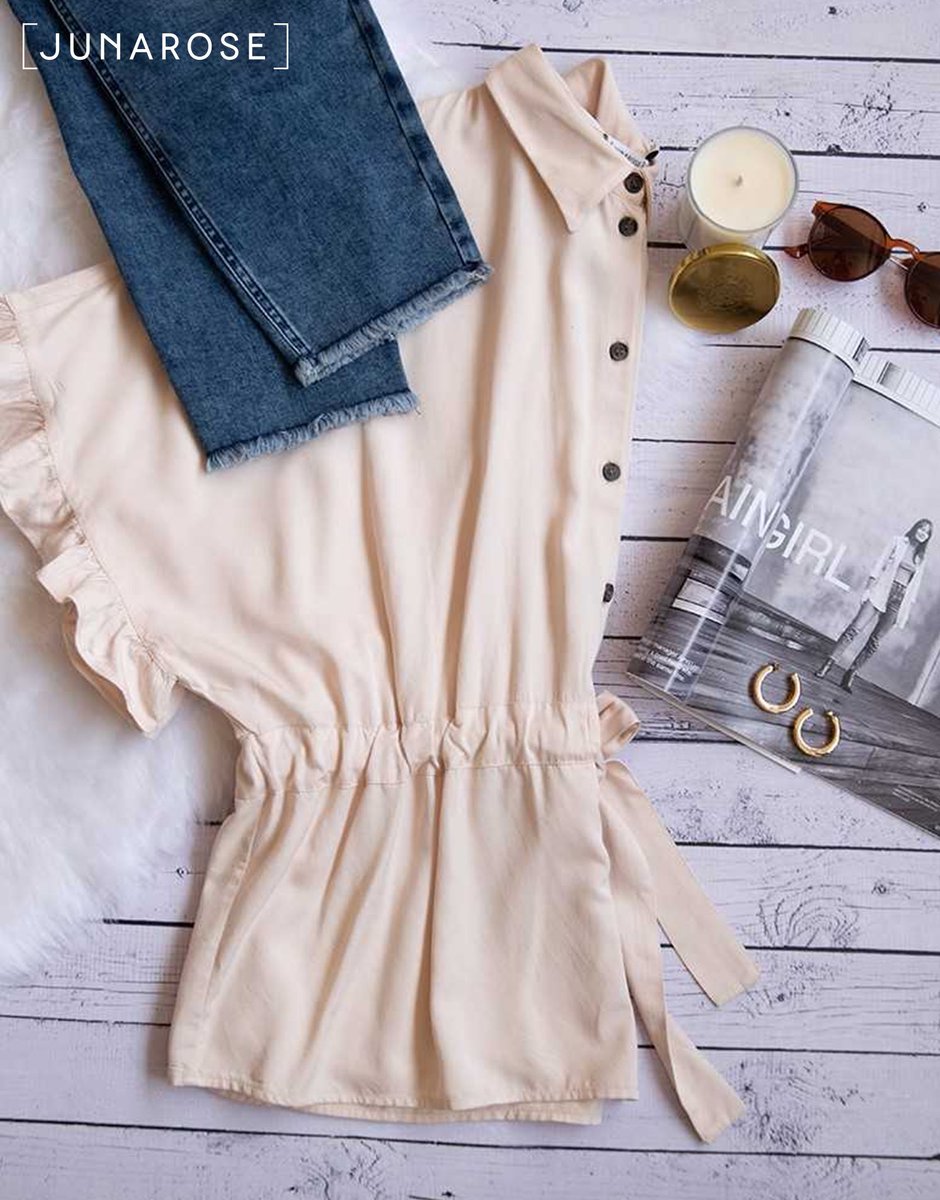 The breathable summer-blouse by #JUNAROSE.
#PlusSizeFashion #bopo