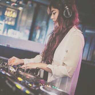 Hiya! It’s been a while:) 
So here’s what’s up! I’m a Dj now and I also produce music:) 
Will keep you posted with upcoming gigs whenever. 
Will y’all come?
xx