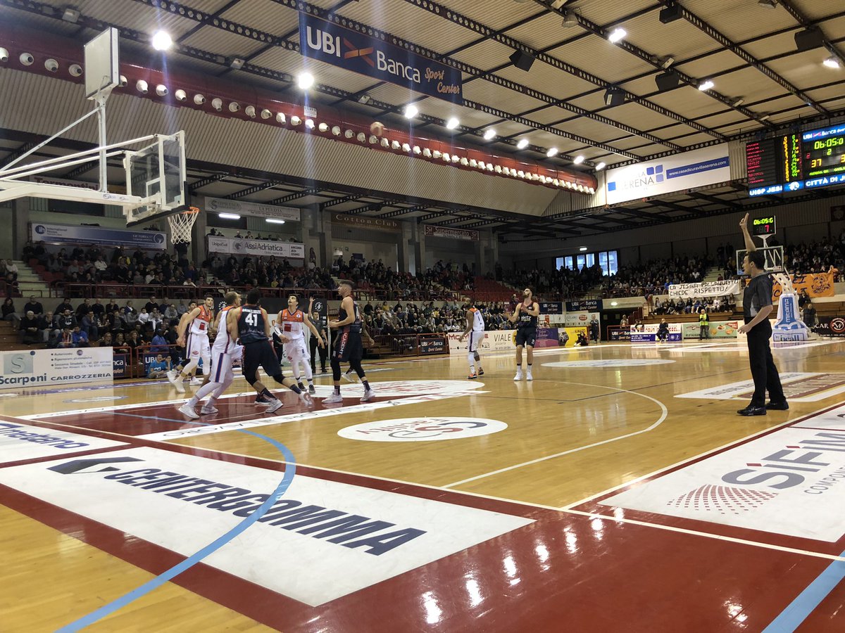 28^ giornata <a href="/LNPSOCIAL/">Lega Nazionale Pall</a> 
2 quarto 
@AuroraJesi 56-49 Hertz  
Casteddu Ajo 🔴🔵💪🏼
🔥 Warriors‼️
#LaNostraPassione
#sagentiarrubia