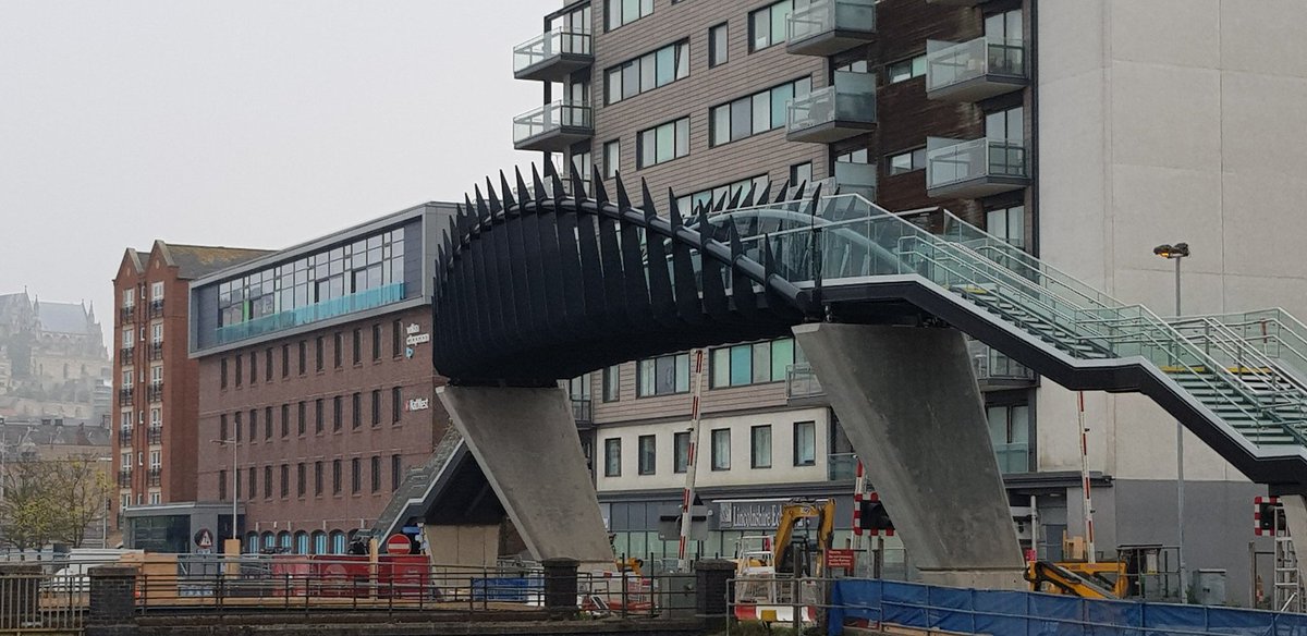 New bridge in Lincoln @Steve_Percival <a href="/Peter_Darker1/">Pete Darker</a> <a href="/visitlincoln/">Visit Lincoln</a> <a href="/LincsXmasMarket/">🌈Lincs Xmas Market🎅🎄🎁⛄</a> <a href="/burtonrdchippy/">Burton Road Chippy - Lincoln</a>