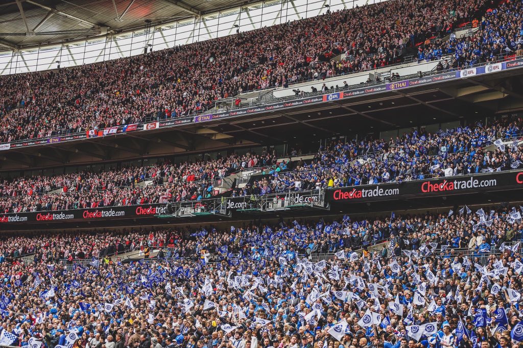 BCDSport's tweet image. 🏟Highest @wembleystadium attendances this season:

@CheckatradeTrpy:
85,021 (Portsmouth vs Sunderland)

@ChampionsLeague: 
82,137 (Spurs vs Barca)

@Carabao_Cup:
81,775 (Chelsea vs Man. City)

@premierleague:
81,332 (Spurs vs Arsenal)

@EmiratesFACup:
80,092 (Watford vs Wolves)